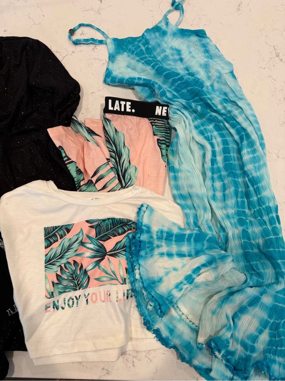 SHEIN Black & Blue Girls 5-Piece Matching Set with Tropical Prints